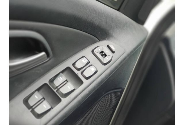 2011年 Hyundai 現代 4WD 尊貴型  第12張相片