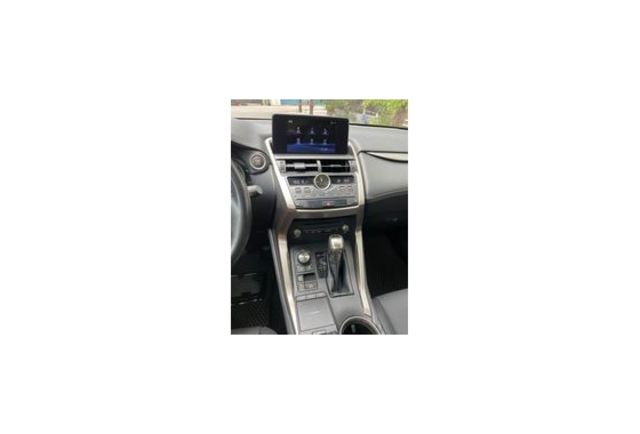 Lexus NX200  第8張相片