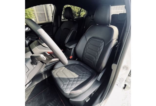 2023 FORD FOCUS 僅跑1600公里  第10張相片