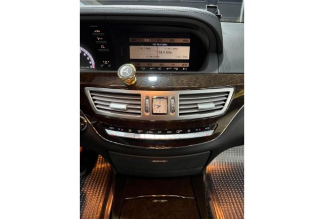 Benz S350  第9張相片
