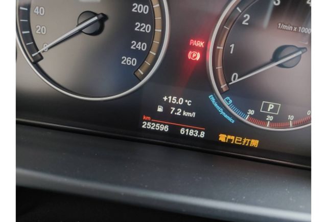 BMW X5  第7張相片