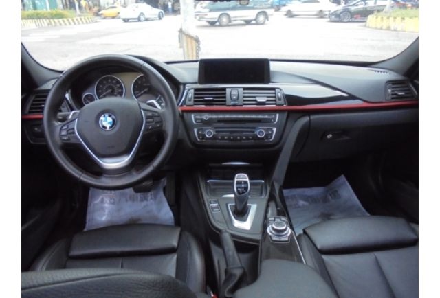 BMW 328I  第8張相片