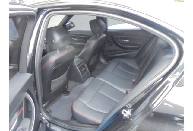 BMW 328I  第9張相片