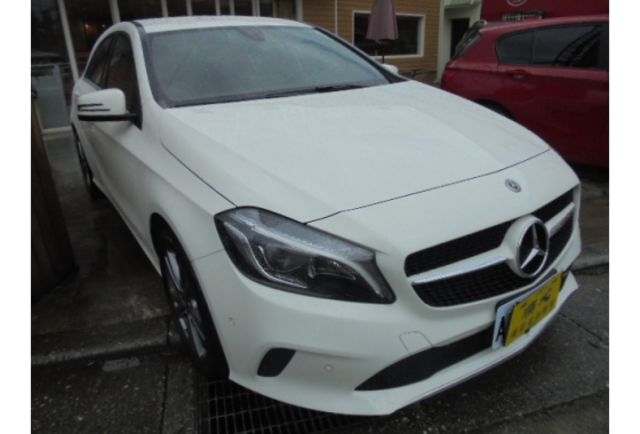 Benz A180  第8張相片