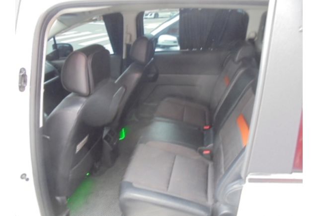 Ford I-MAX  第8張相片