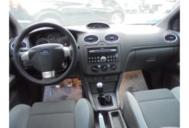 Ford FOCUS ST  第8張相片