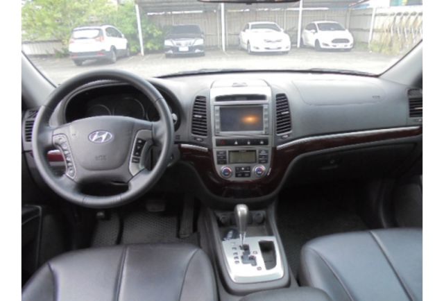 Hyundai SANTAFE  第8張相片