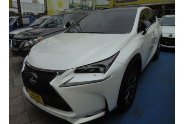 Lexus NX300h  第1張相片