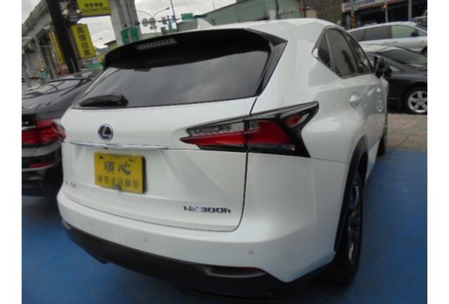 Lexus NX300h  第4張相片