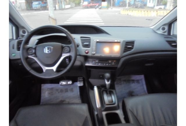 Honda CIVIC  第8張相片