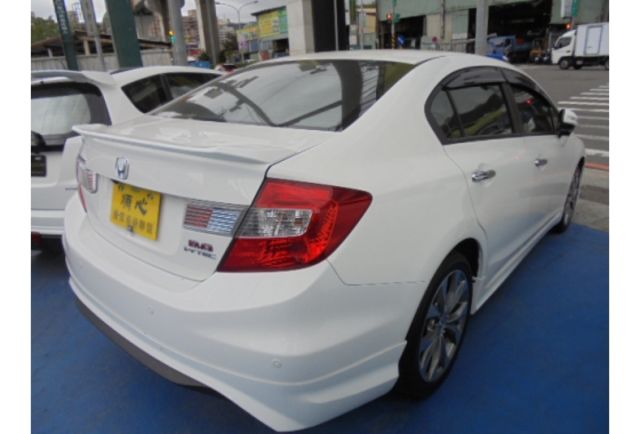 Honda CIVIC  第9張相片