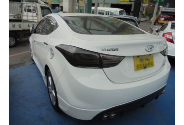 Hyundai ELANTRA  第3張相片