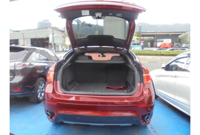 BMW X6  第6張相片