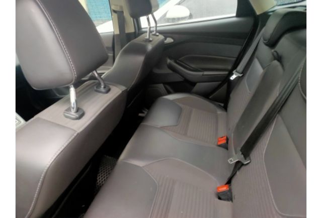 Ford FOCUS  第9張相片