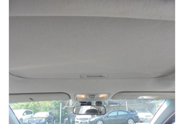 Hyundai ELANTRA  第14張相片