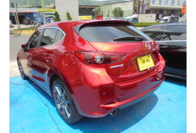 Mazda MAZDA3  第4張相片