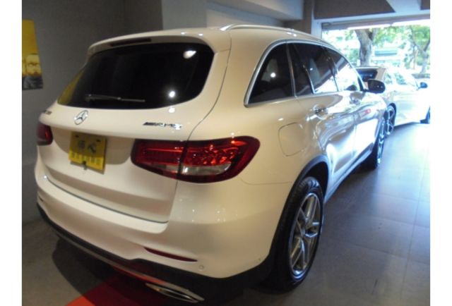 Benz GLC 300  第5張相片