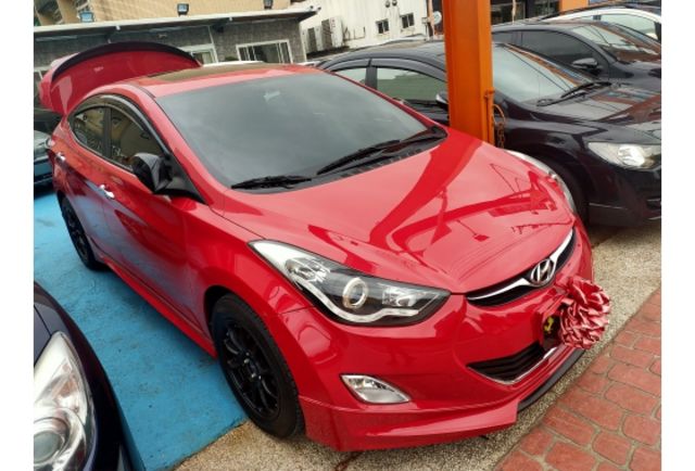 Hyundai ELANTRA  第1張相片