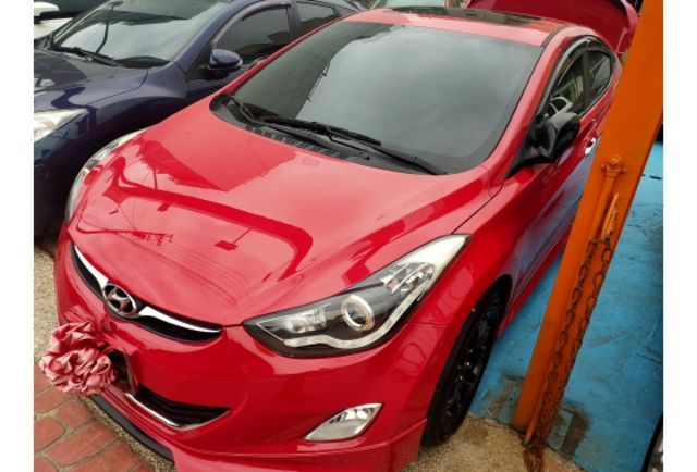 Hyundai ELANTRA  第3張相片