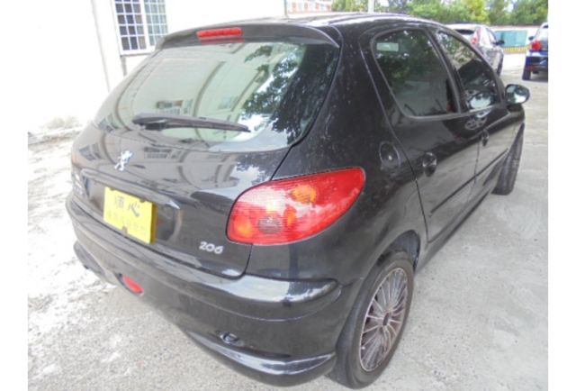 Peugeot 206  第4張相片