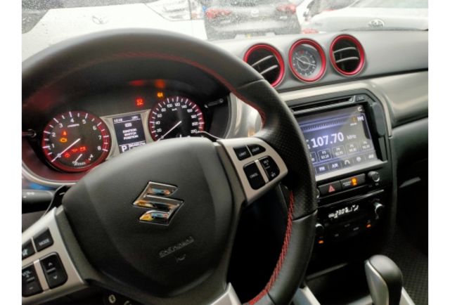 Suzuki VITARA  第7張相片