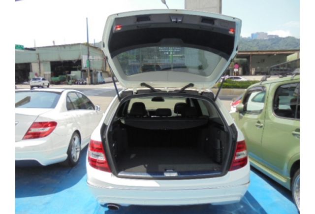 Benz C200  第6張相片