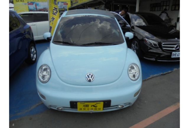 Volkswagen NEW BEETLE  第2張相片