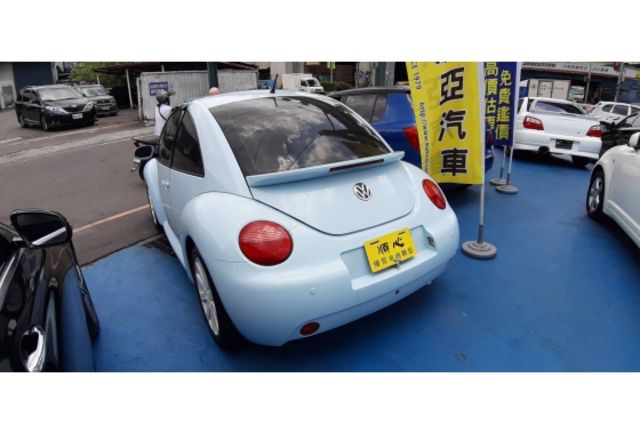 Volkswagen NEW BEETLE  第4張相片