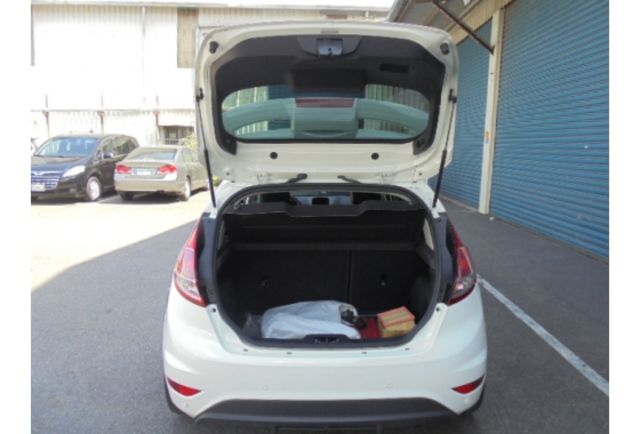 Ford FIESTA  第6張相片