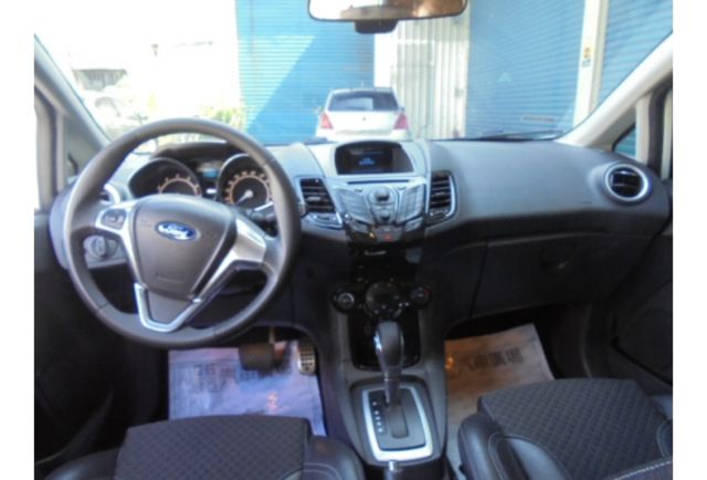 Ford FIESTA  第8張相片