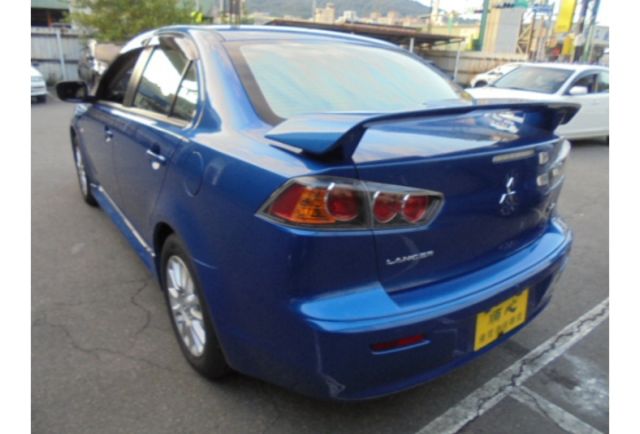 Mitsubishi FORTIS  第3張相片