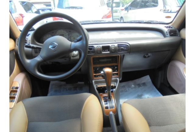 Nissan MARCH  第8張相片