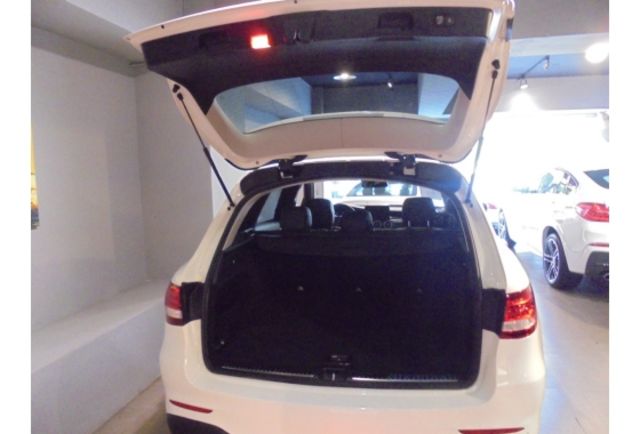 Benz GLC 300  第8張相片
