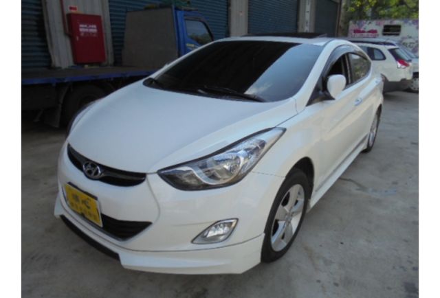 Hyundai ELANTRA  第2張相片