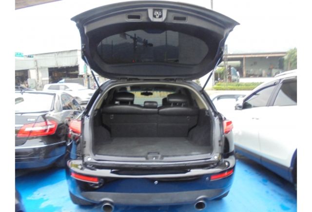 INFINITI FX35  第6張相片