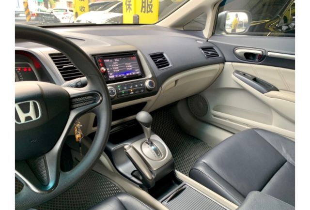 Honda CIVIC  第7張相片