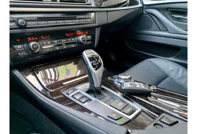 BMW 523I SEDAN  第6張相片