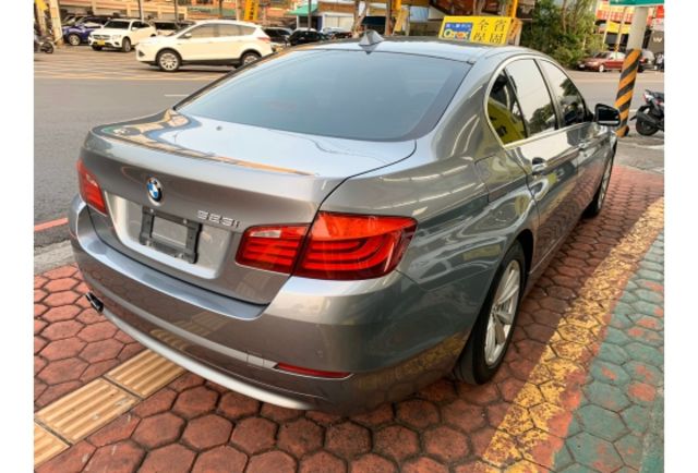 BMW 523I SEDAN  第9張相片