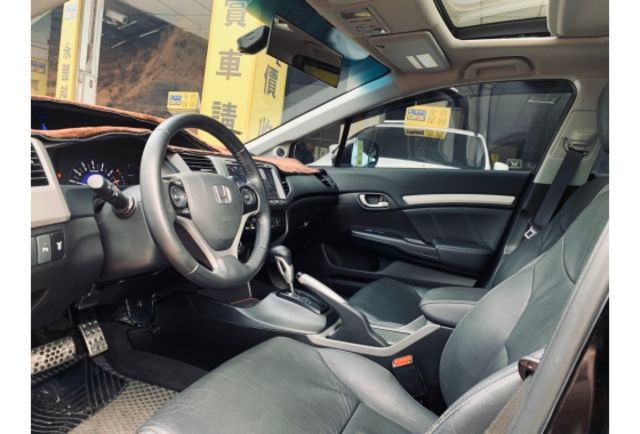 Honda CIVIC  第9張相片