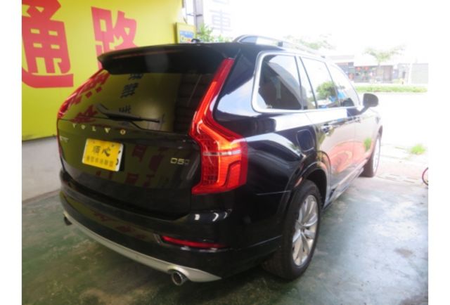 Volvo XC90  第2張相片