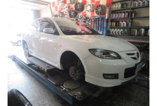 Mazda MAZDA3  第1張相片