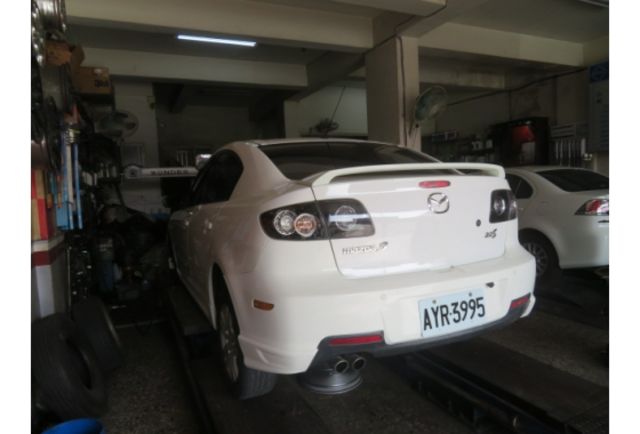 Mazda MAZDA3  第3張相片