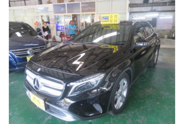 Benz GLA200  第1張相片