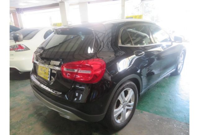 Benz GLA200  第3張相片