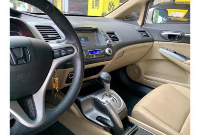 Honda CIVIC  第7張相片