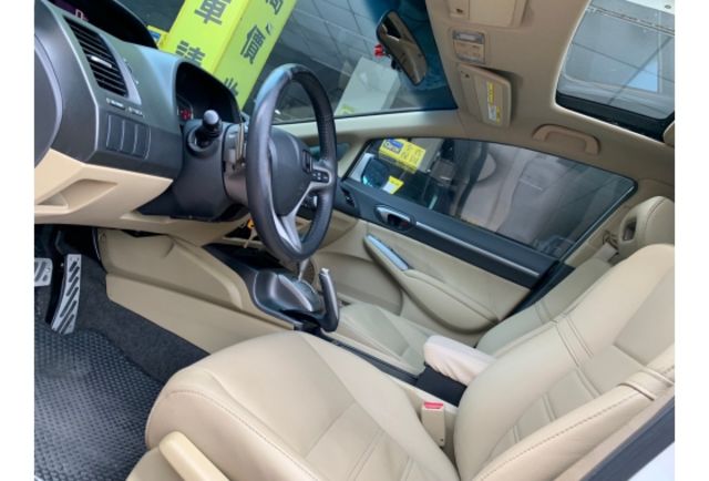 Honda CIVIC  第10張相片