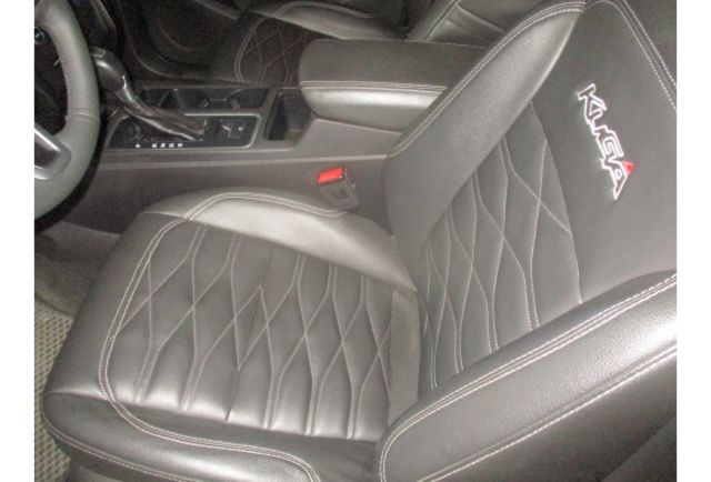 Ford KUGA  第8張相片