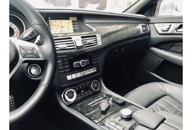 BEZN CLS350  AMG 原廠BREMBO及HRE 四門獵車  第6張相片
