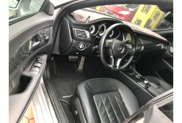BEZN CLS350  AMG 原廠BREMBO及HRE 四門獵車  第7張相片