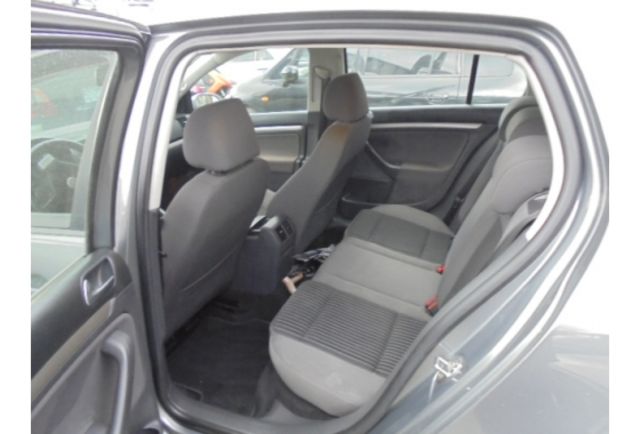 Volkswagen GOLF  第9張相片